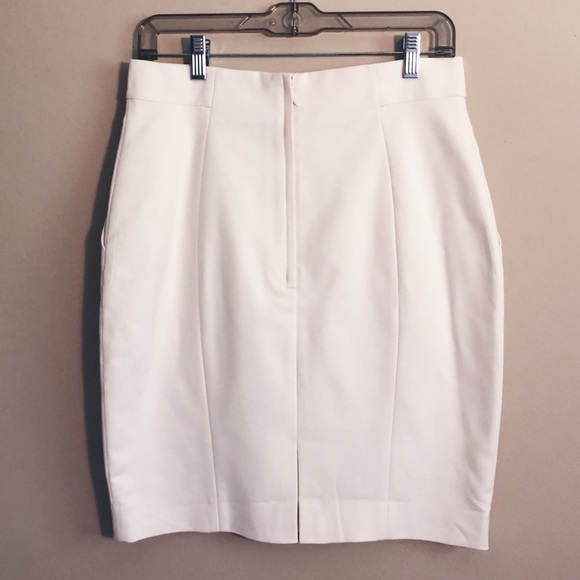 *NWT* | H&M | Ivory Fitted Pencil Skirt - Picture 4 of 8